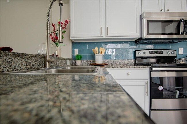 Foto del edificio - 8002 Carriage Pointe Dr