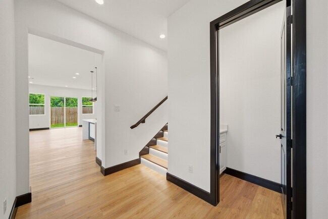 Building Photo - 4439 Gunter St