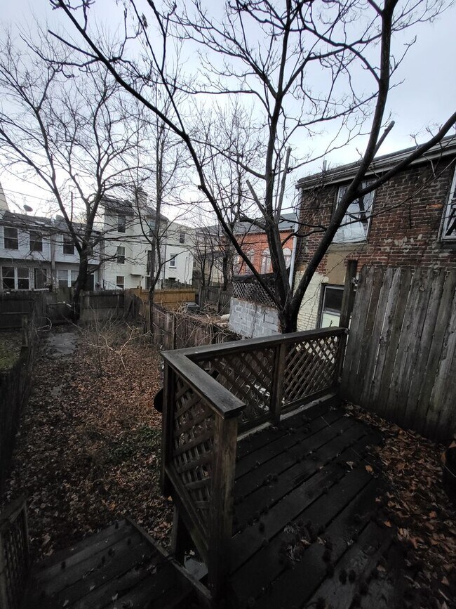 Building Photo - 3 Bed/2 bath (1/2 OFF 1st Months Rent!)