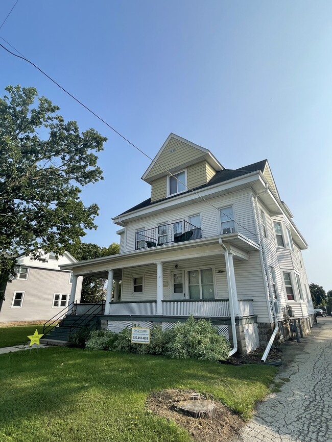 Building Photo - 808 Elmwood Ave