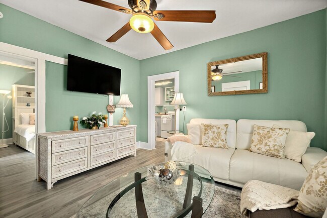 Building Photo - 6 Rohde Ave