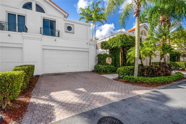 Building Photo - 6750 SW 89th Ter