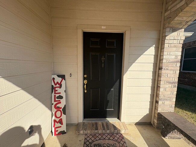 Photo - Charming NWISD 3-2-2 House