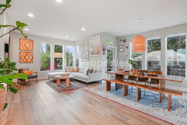 Building Photo - 2025-2491MF