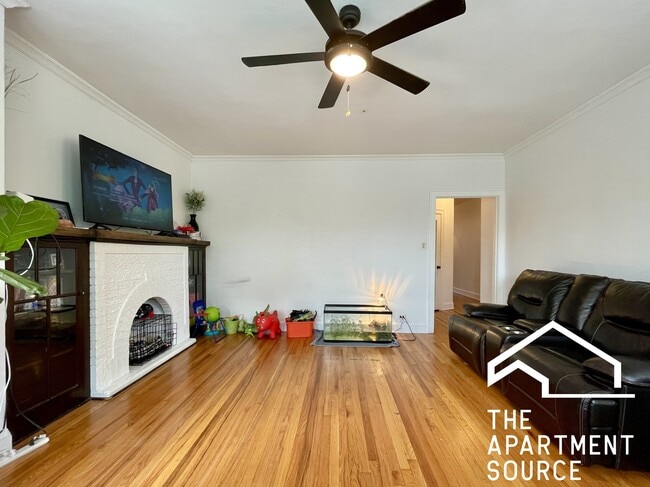Foto del edificio - 3540 N Lowell Ave