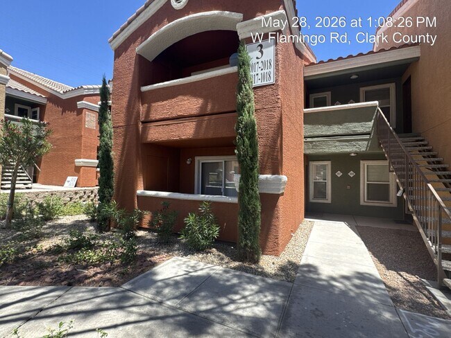 Foto del edificio - 1 Bedroom Condo on First Floor!