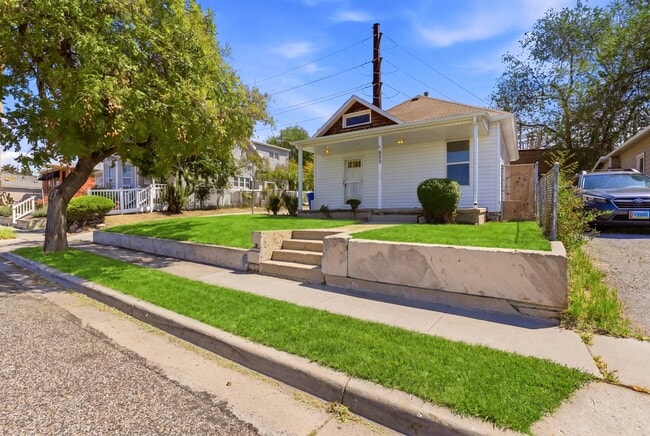 Building Photo - 823 S 1000 E