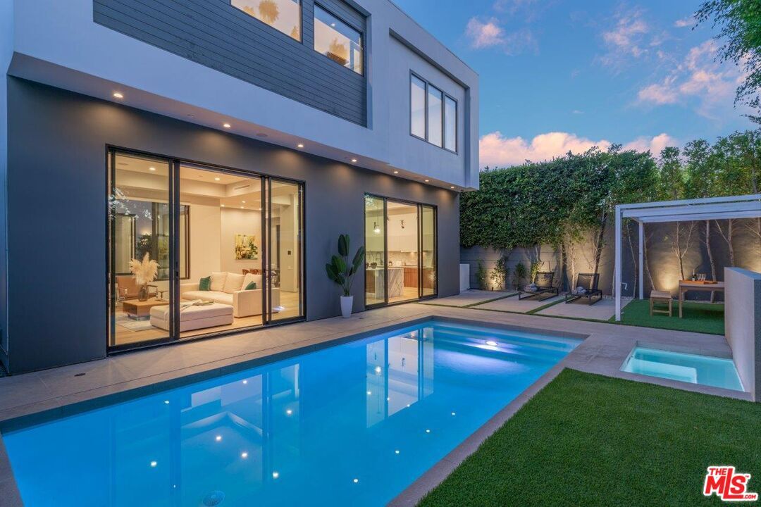 Foto principal - 429 N KINGS Rd