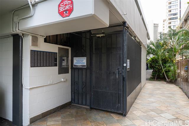 Foto del edificio - 2421 Ala Wai Blvd