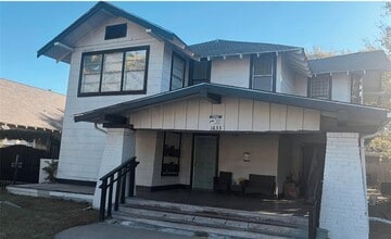 Building Photo - 1633 Washington Ave