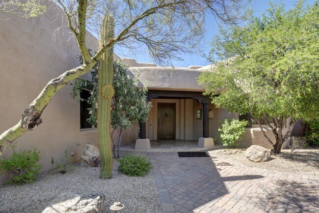 Building Photo - 11118 E Tamarisk Way