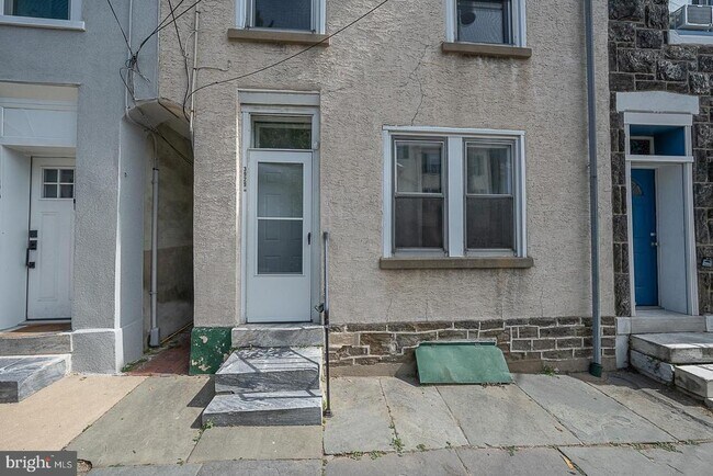 Foto del edificio - 3929 Terrace St