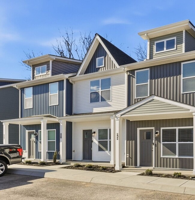 Building Photo - 119 Front Rdg Cir