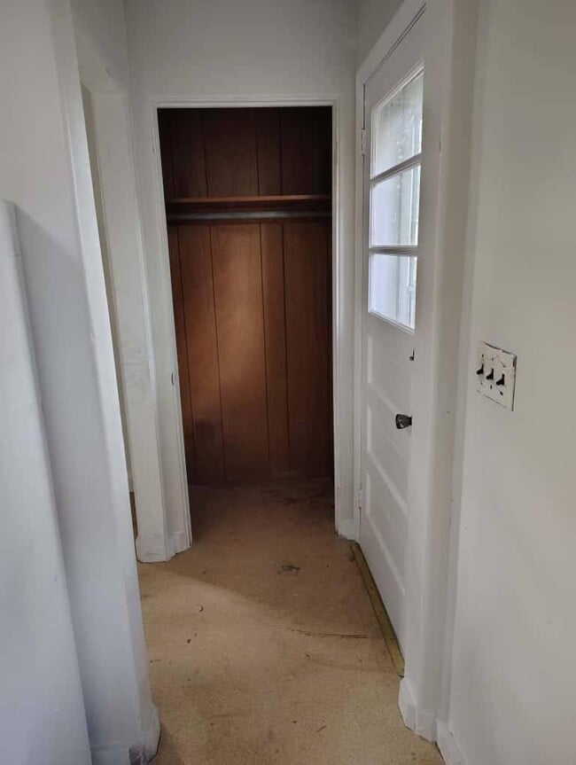 Building Photo - 2.0 bedroom in Richmond Indiana 47374