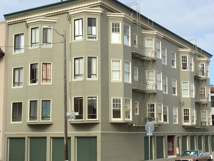 Foto del edificio - 395 31st Ave