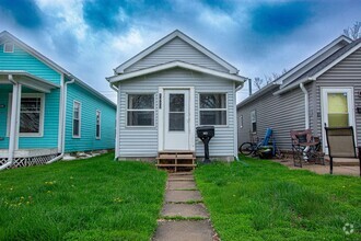 Building Photo - 1427 Lincoln St