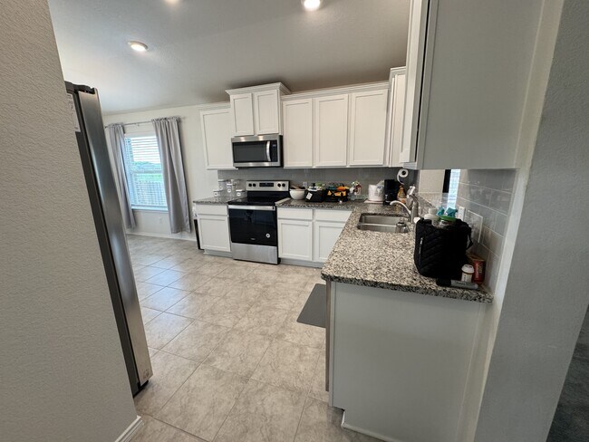 Foto del edificio - 8506 Stonehollow