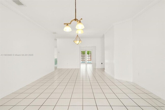 Building Photo - 13774 SW 124th Avenue Rd