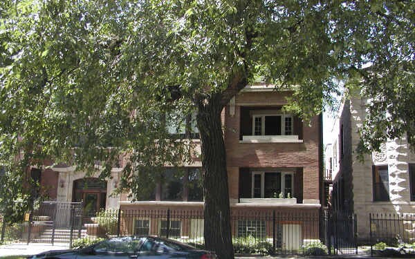 Primary Photo - 5336-5340 S Michigan Ave