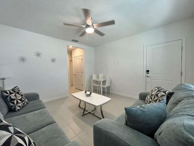 Foto del edificio - 3258 Armstrong Ave