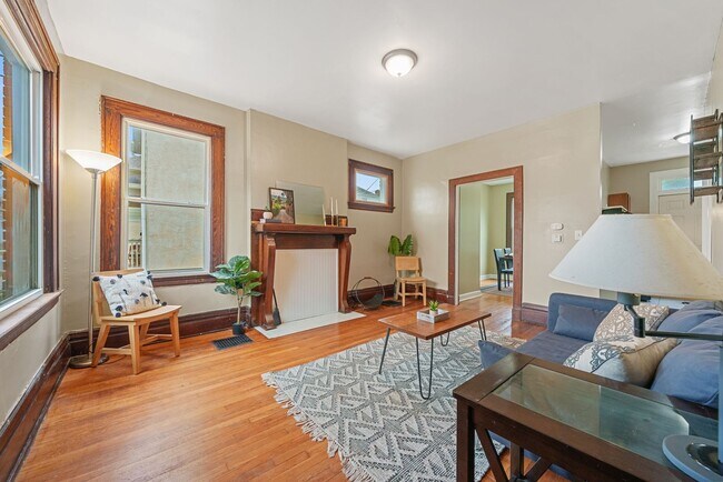 Foto del edificio - 261 - 265 E Northwood Ave