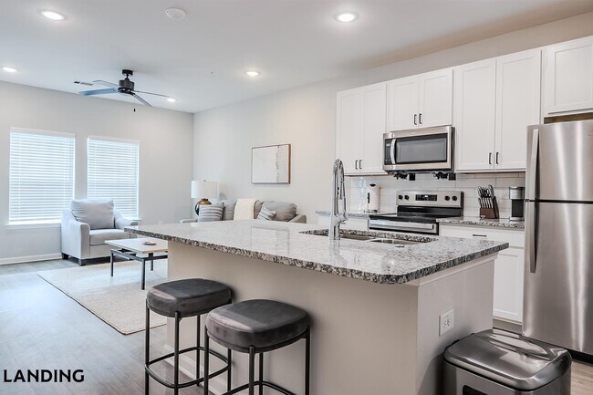 Foto del edificio - 1650 Harris Hill Rd
