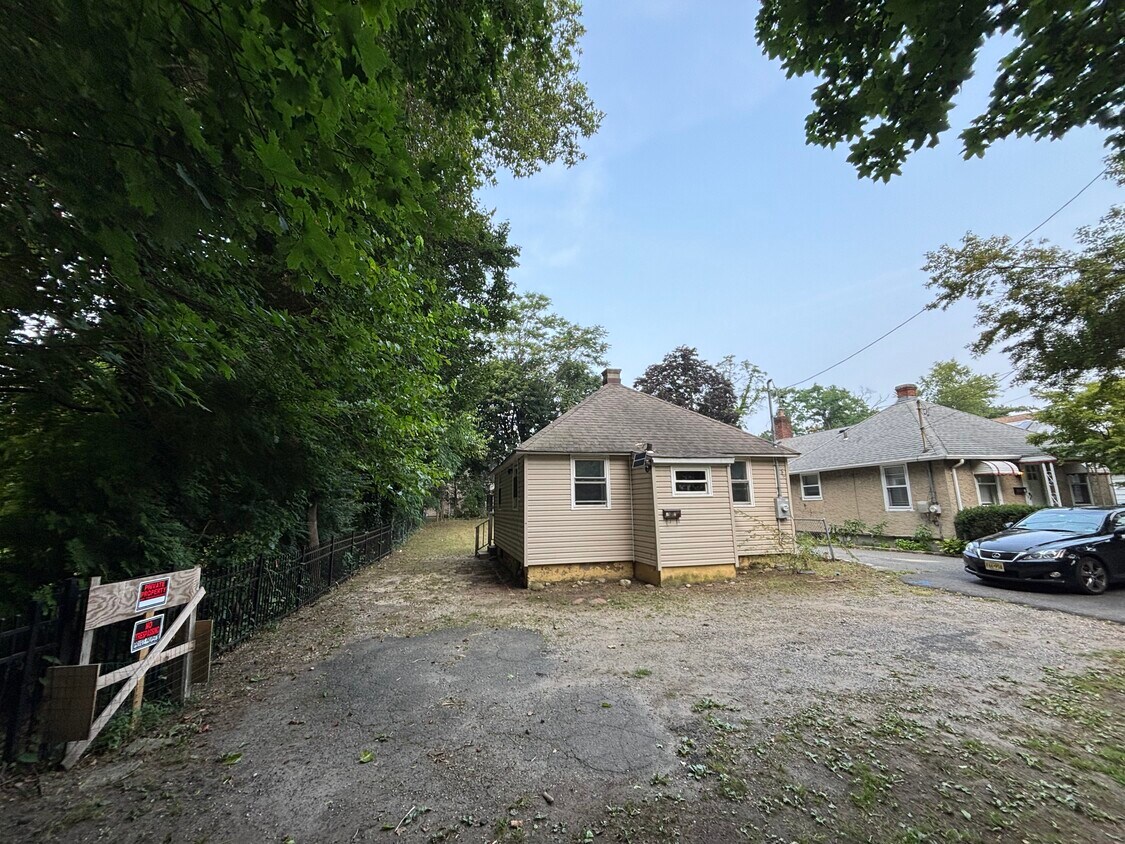 Foto principal - 15 Helen Ln