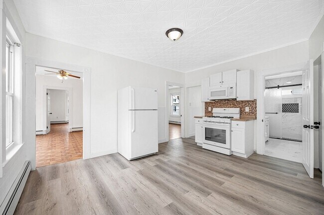 Foto del edificio - 220 Concord St