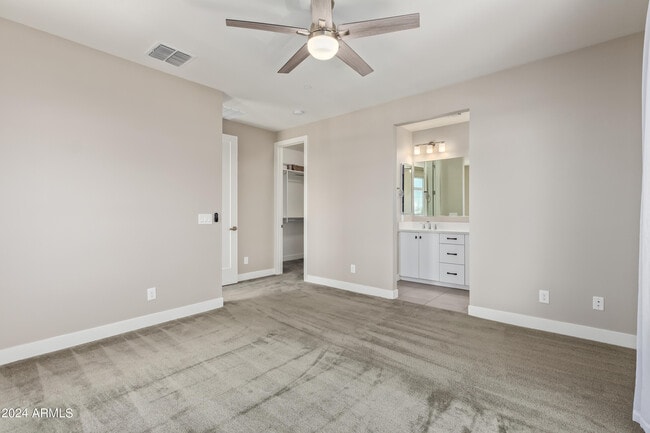 Foto del edificio - 3104 N 71st St