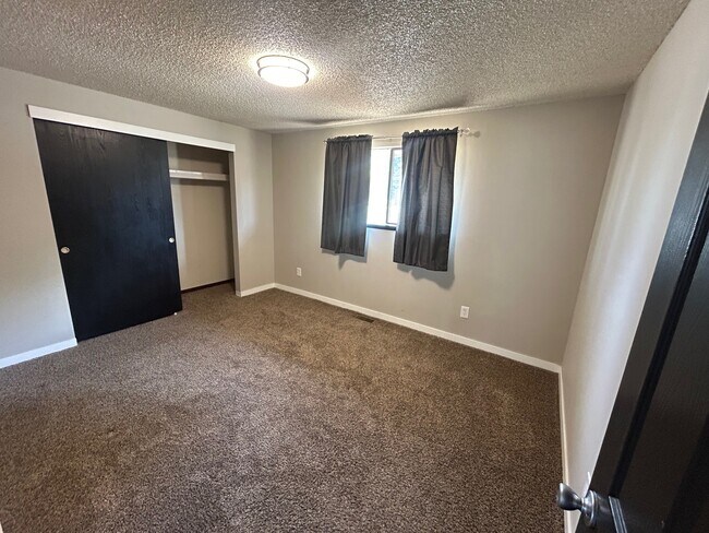 Foto del edificio - 5305 N Magnolia St