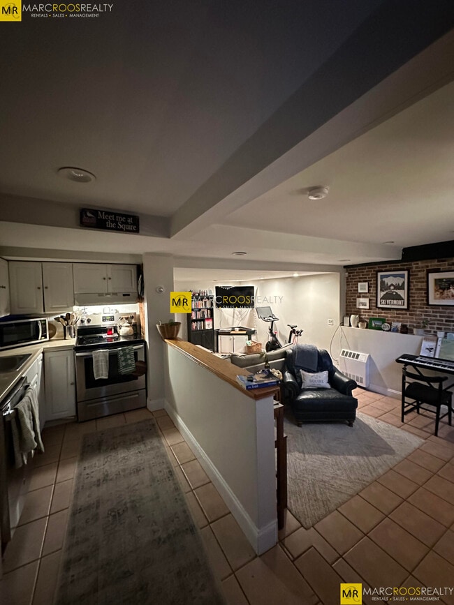 Building Photo - 678 Tremont St