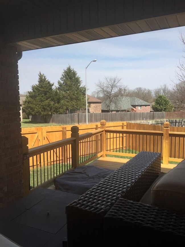 Building Photo - All Brick/Stone 4 Bedroom Home Available! ...