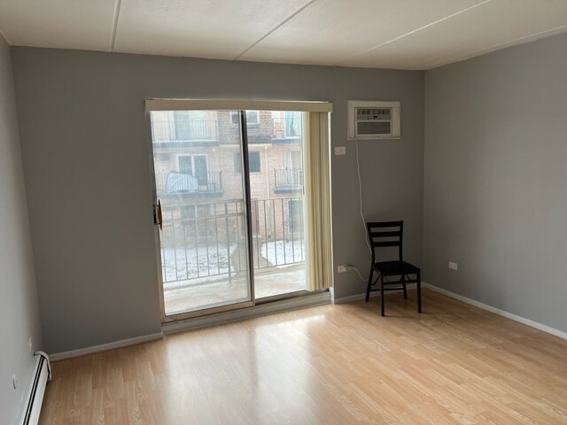 Foto del edificio - 234 Shorewood Dr