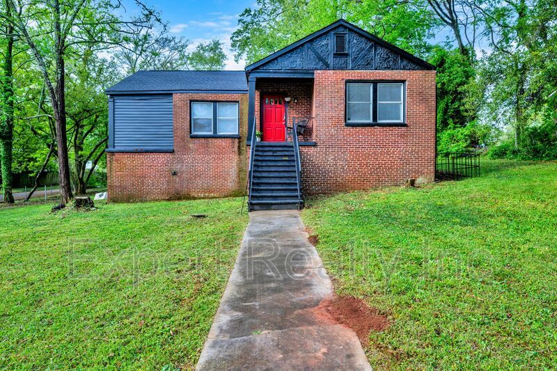 220 Pine Tree Ln, Birmingham, AL 35206 House Rental in Birmingham, AL