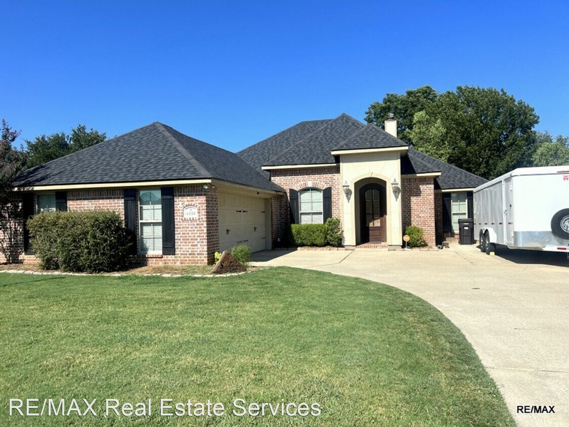 Foto principal - 4 br, 2 bath House - 4424 Ellis Ct