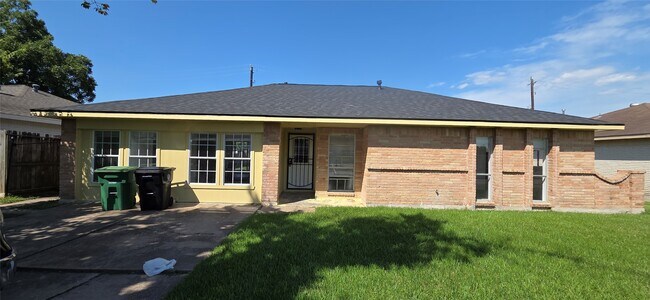 Building Photo - 12623 Chiswick Rd