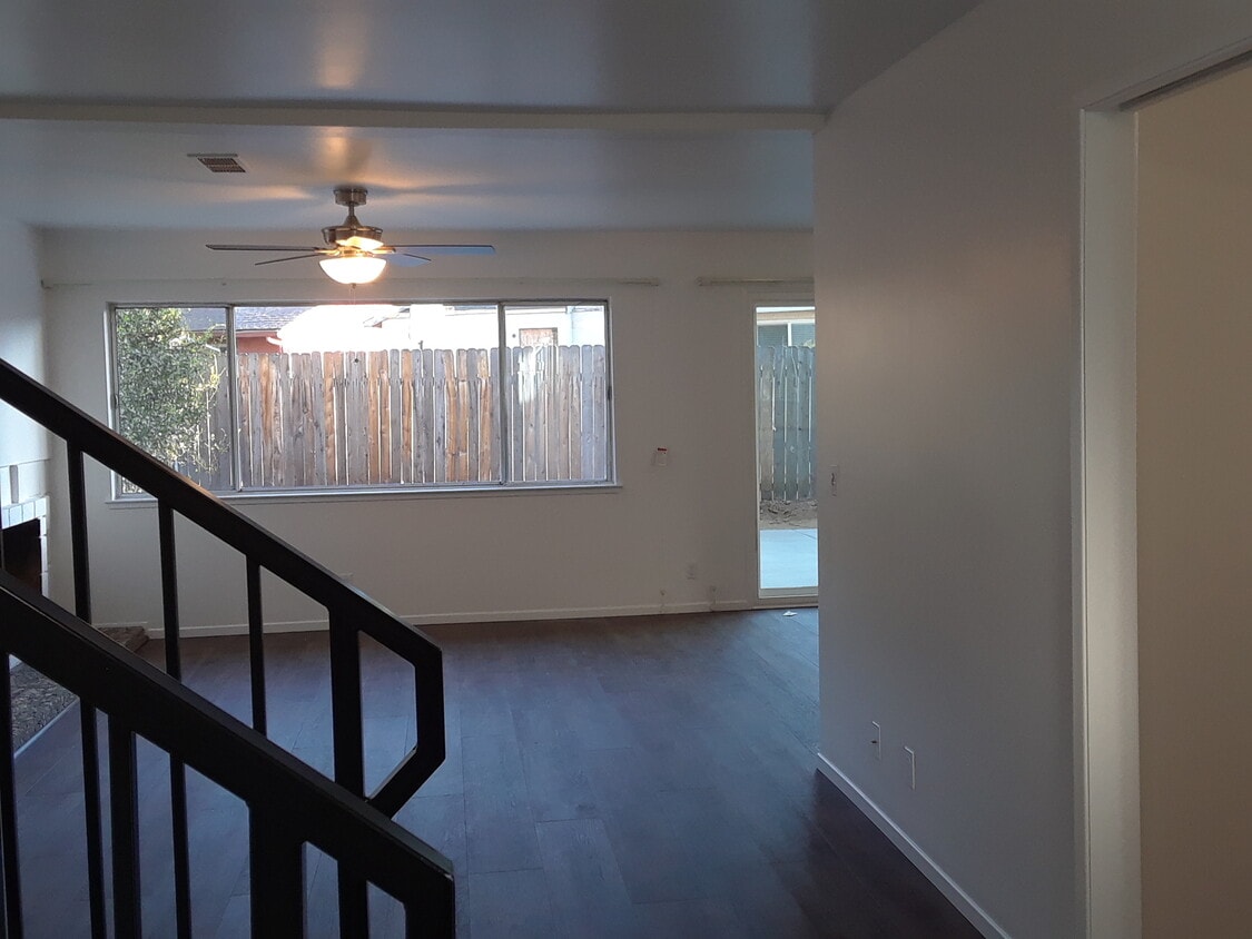 3114 Maryknoll Ct, Sacramento, CA 95826 House Rental in Sacramento