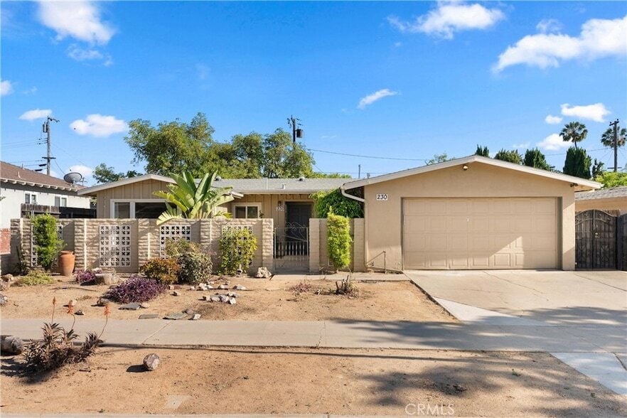 Primary Photo - 230 E Hoover Ave