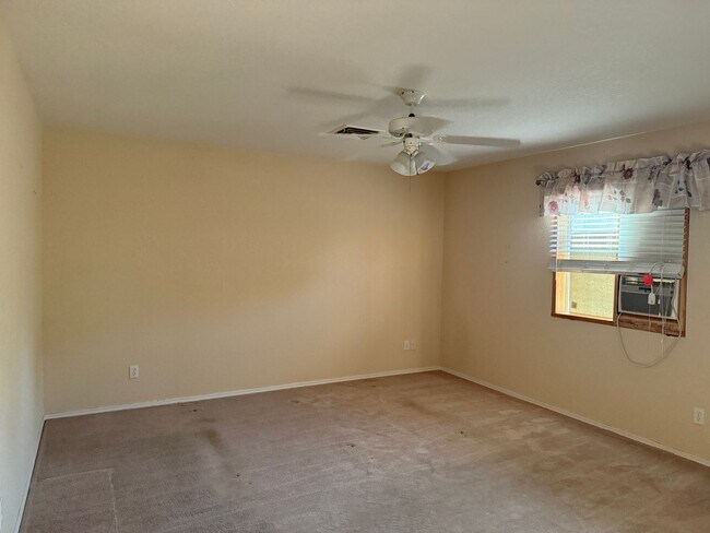 Building Photo - Coming soon!  Long Term unfurnished - Pool...