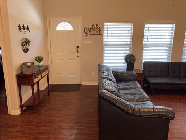 Building Photo - 149 Morris Ln