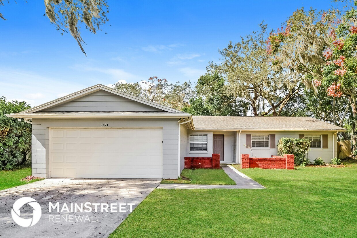 Foto principal - 3074 Riverbrook Dr