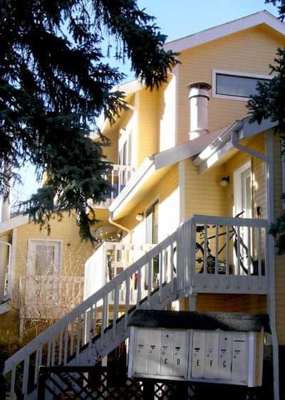 Primary Photo - 3075 Broadway