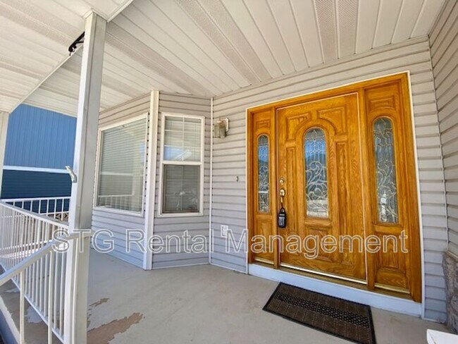 Building Photo - 2215 N 475 E