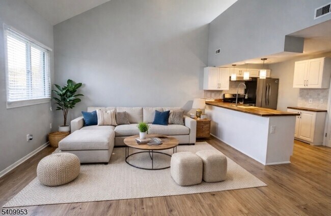 Foto del edificio - 7 Arapahoe Dr