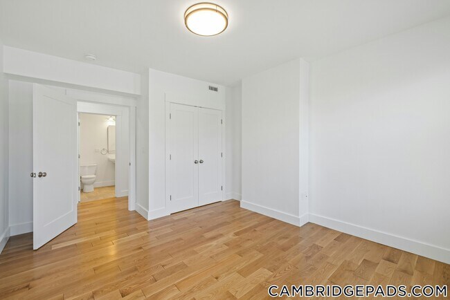 Foto del edificio - 406 Columbia St