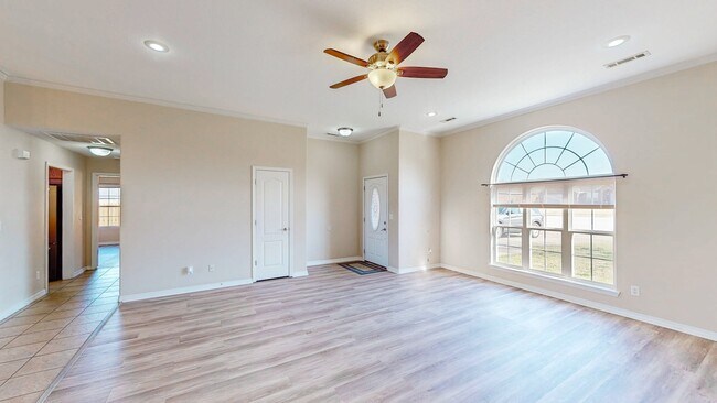 Foto del edificio - 5005 David Dr