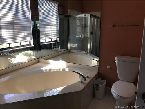 Foto del edificio - 501 SW 158th Terrace