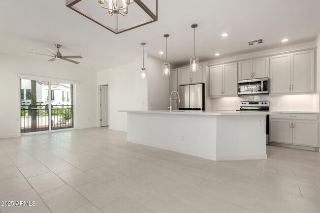 Foto del edificio - 2511 W Queen Creek Rd