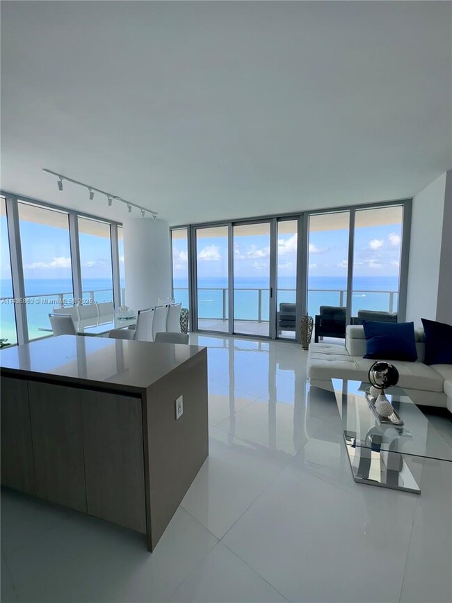 Foto del edificio - 4111 S Ocean Dr