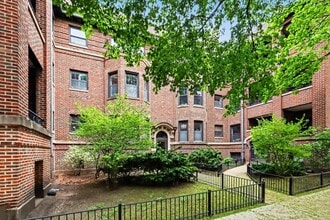 Building Photo - 918 W Schubert Ave